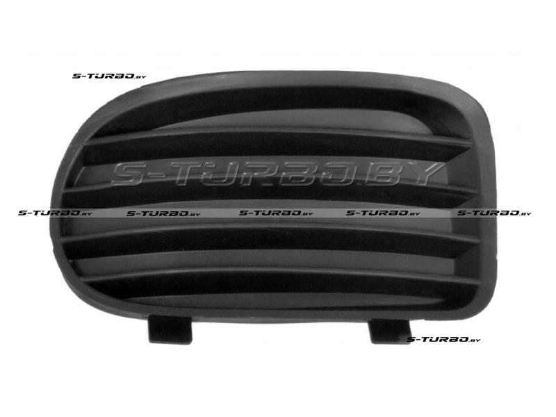 Решетка в бампер (правая) без отв. под противотуманку