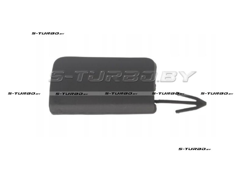 Заглушка отверстия крюка (передняя) 2005-2010