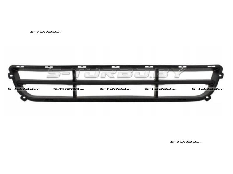Решетка в бампер (центральная)