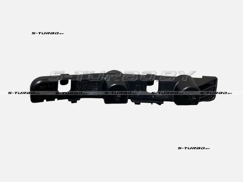 Кронштейн переднего бампера (правый)