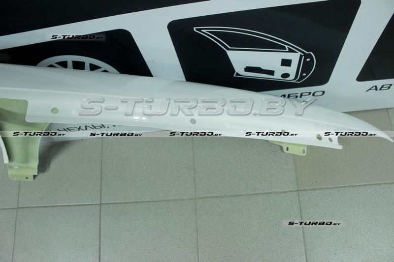 Крыло переднее (левое) 2003-2005, без отв. под повторитель, стеклопластик