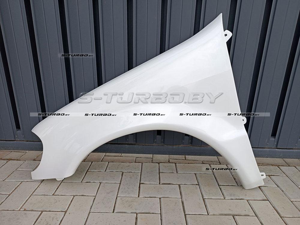 Крыло переднее (левое) без либо с отв. под повторитель, стеклопластик