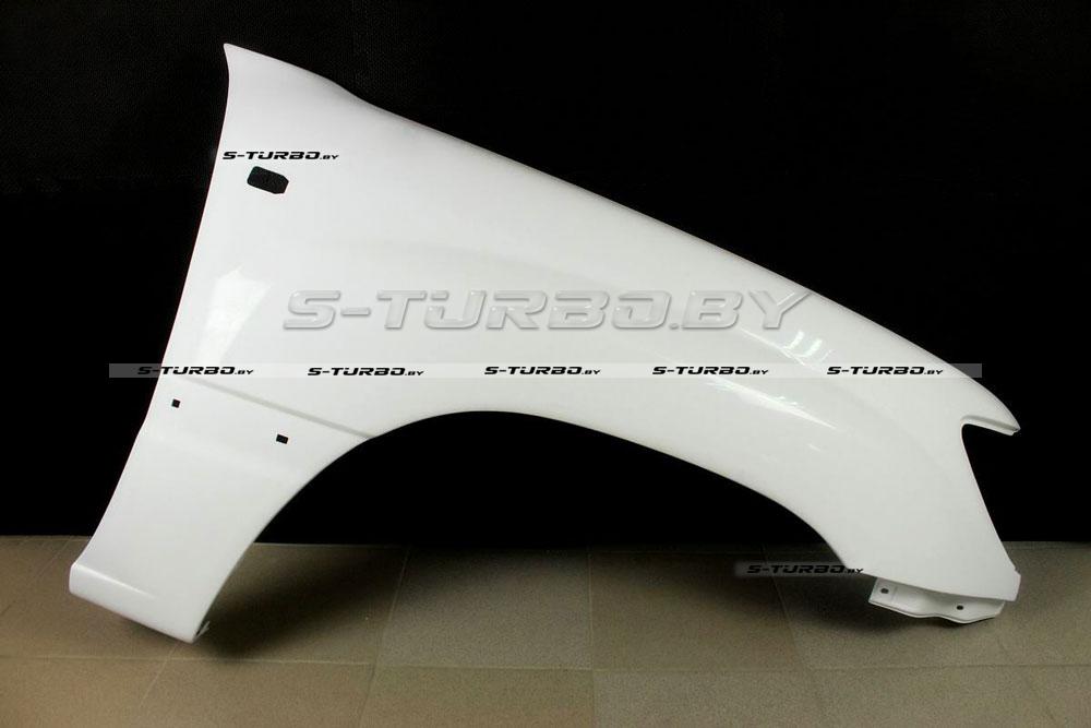 Крыло переднее (правое) без либо с отв. под повторитель, стеклопластик