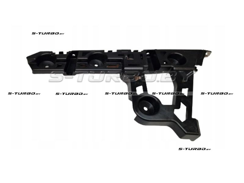 Кронштейн заднего бампера (правый) внешний