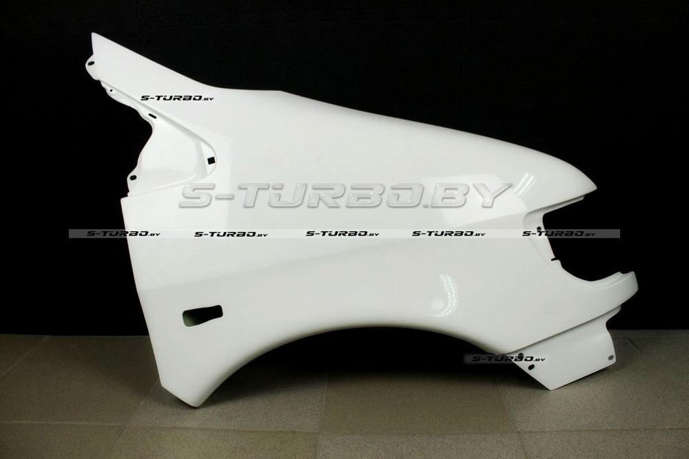 Крыло переднее (правое) с отв. под повторитель (66 мм) без отв. под антенну, стеклопластик