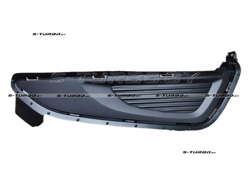 Решетка в бампер (правая) без отв. под противотуманку