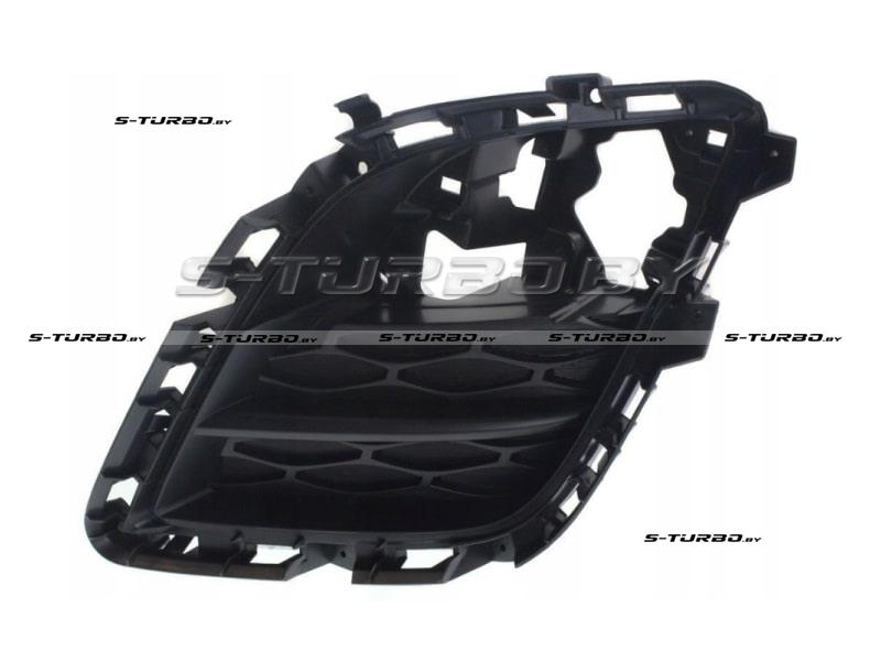 Решетка в бампер (левая) с отв. под противотуманку